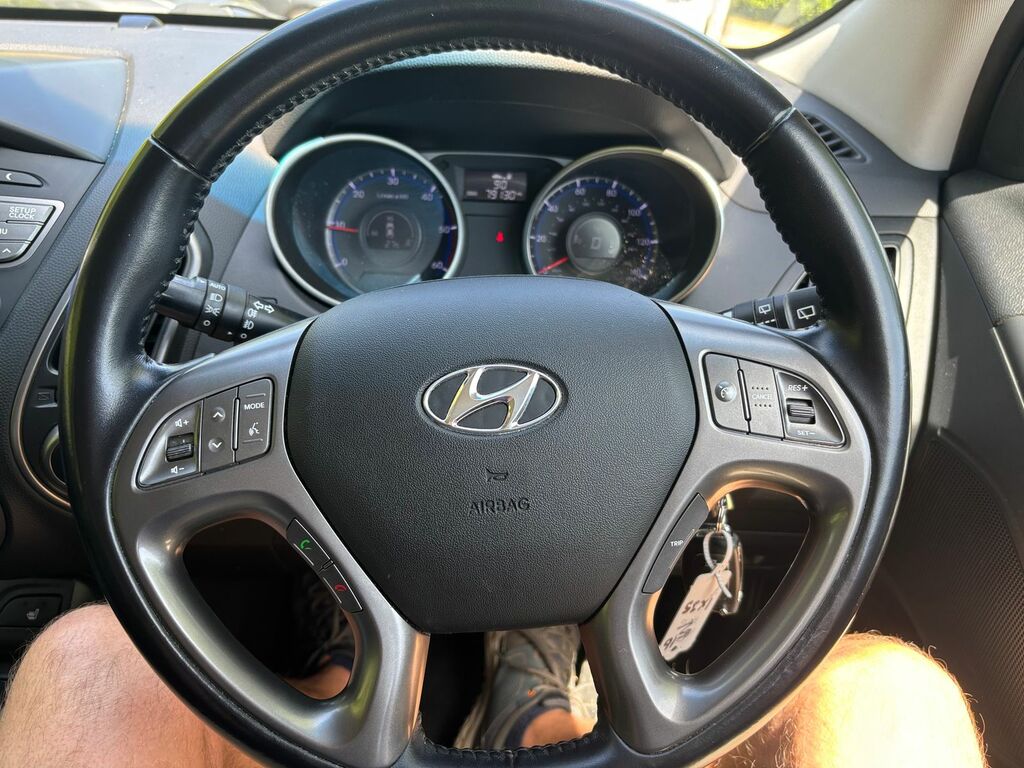 Hyundai Ix35 2.0 Crdi Se 134 Bhp White #18