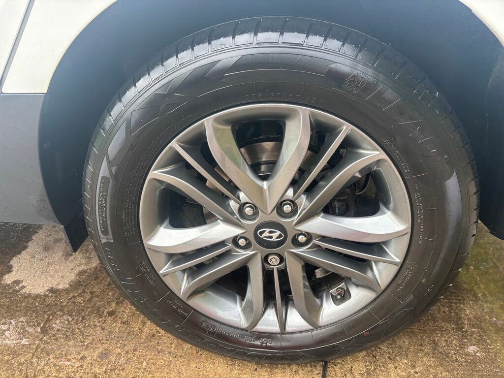 Hyundai Ix35 2.0 Crdi Se 134 Bhp White #26