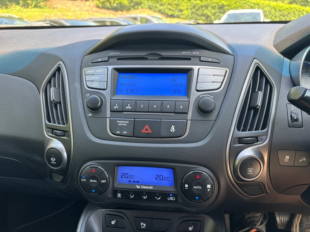 Hyundai Ix35 2.0 Crdi Se 134 Bhp White #19