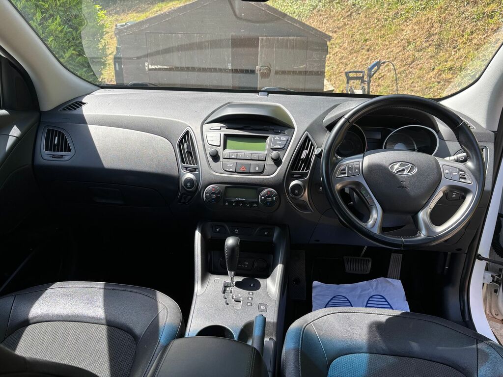 Hyundai Ix35 2.0 Crdi Se 134 Bhp White #16