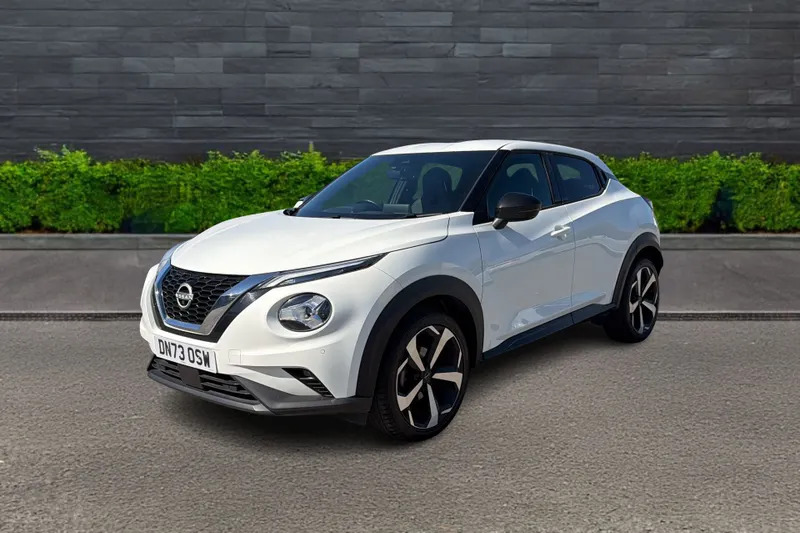 Nissan Juke Hatchback 1.0 Dig-t 114 Tekna DN73OSW White #3