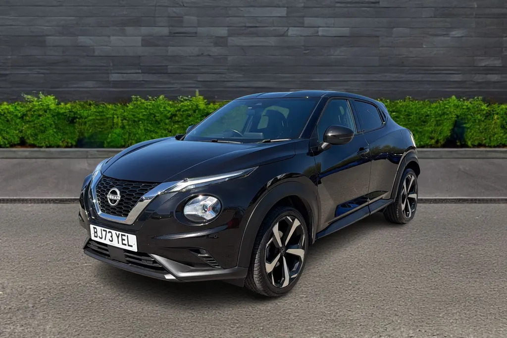 Nissan Juke Hatchback 1.0 Dig-t 114 Tekna BJ73YEL Black #3