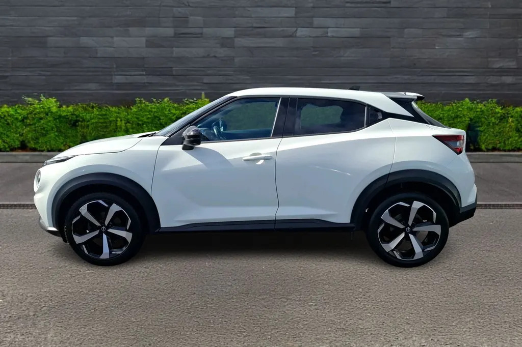Nissan Juke 1.0 Dig-t 114 Tekna DN73OSJ White #4