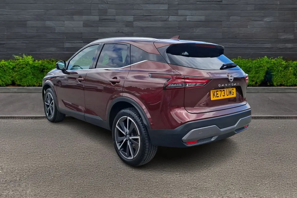 Nissan Qashqai 1.3 Dig-t Mh Tekna KE73UWG Red #5