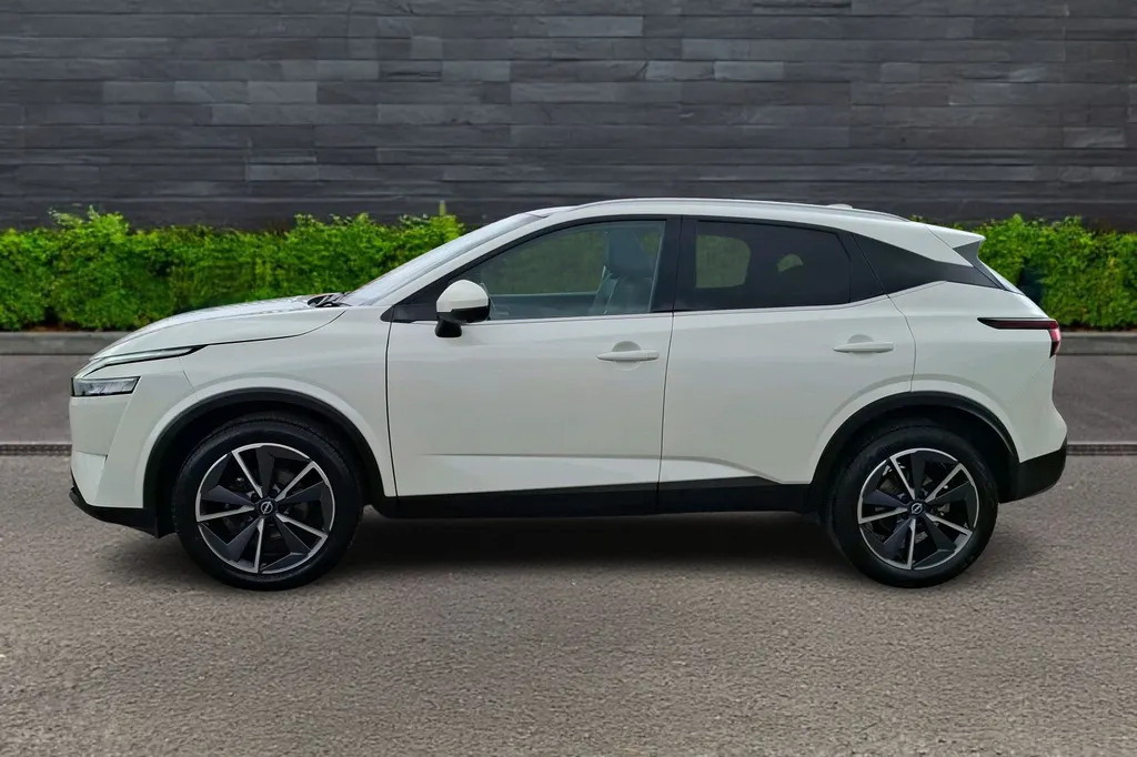 Nissan Qashqai Hatchback 1.3 Dig-t Mh 158 Tek DP73NLK White #4