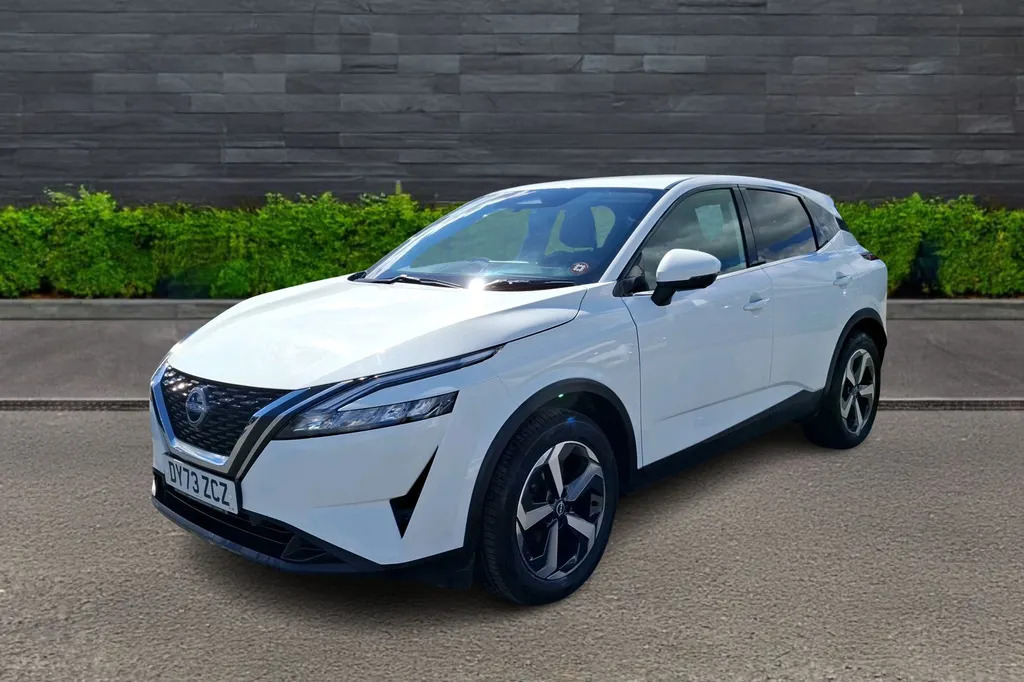 Nissan Qashqai Hb1.3 Dig-t Mh 158 N-connecta DY73ZCZ White #3