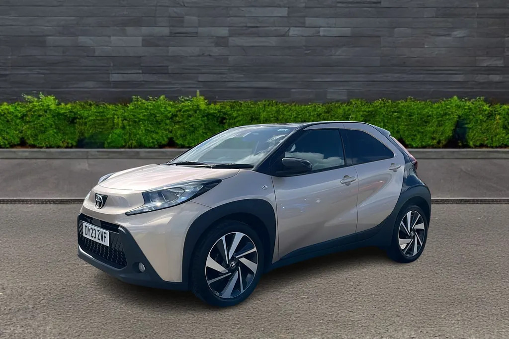 Toyota Aygo X X 1.0 Vvt-i Edge DY23ZWF Beige #3
