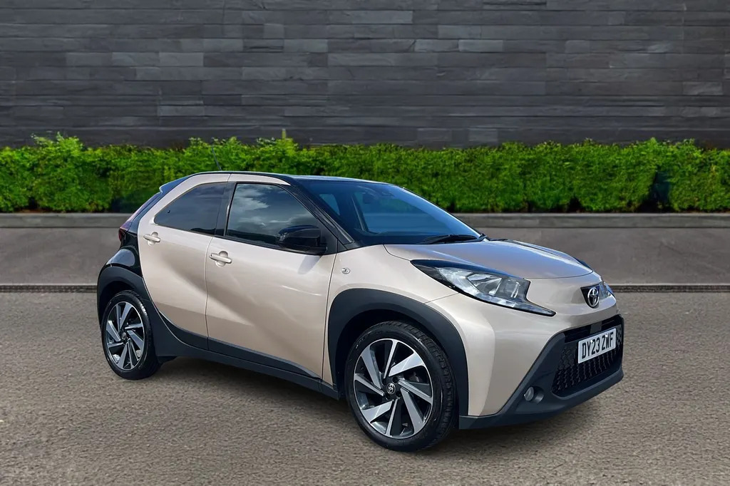Toyota Aygo X X 1.0 Vvt-i Edge Beige