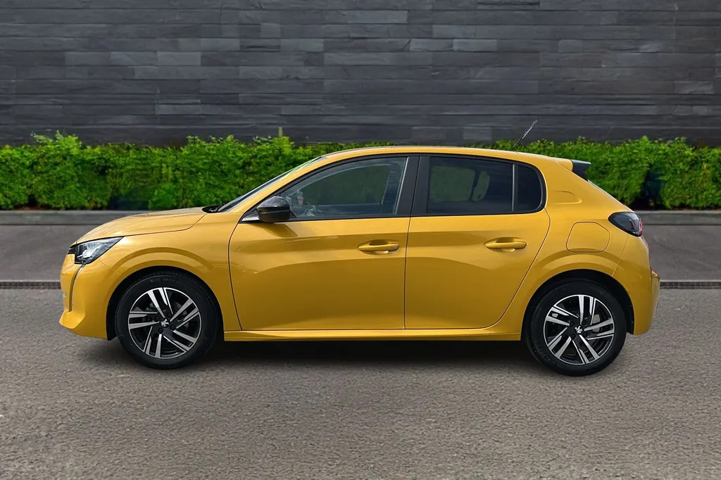 Peugeot 208 1.2 Puretech Active Premium 5 VU23SVT Yellow #4