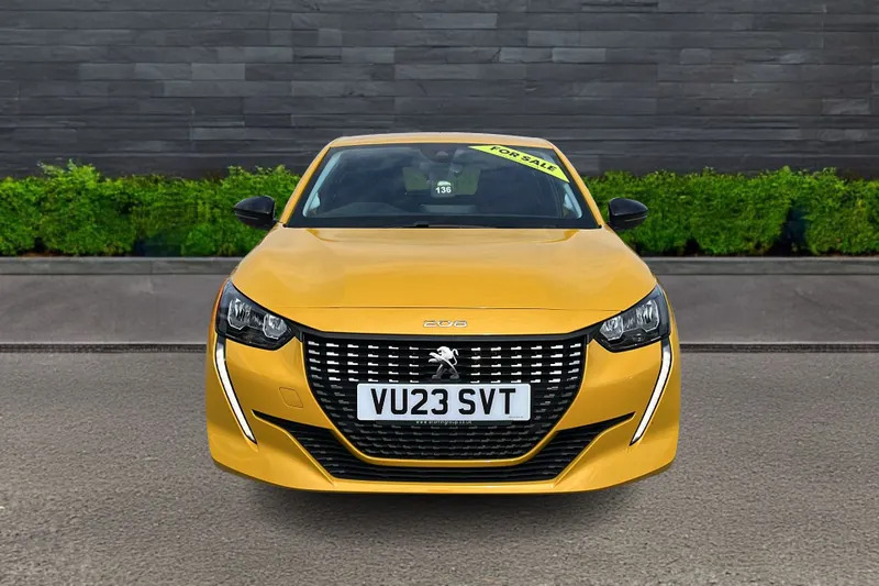 Peugeot 208 1.2 Puretech Active Premium 5 VU23SVT Yellow #2
