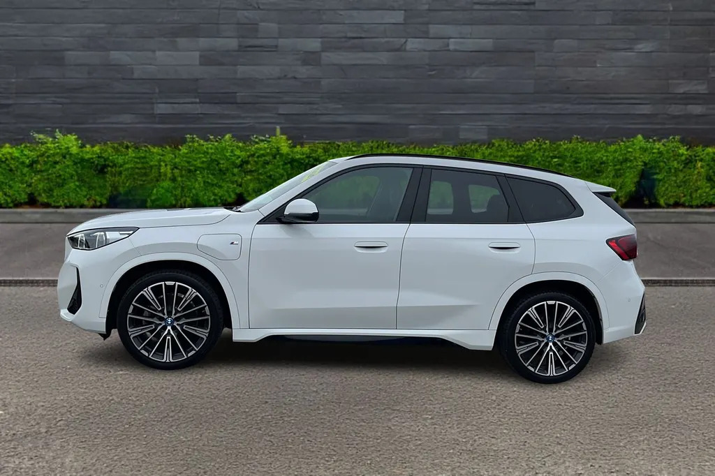 BMW X1 Xdrive 25E M Sport Step Au DV23ZKB White #4