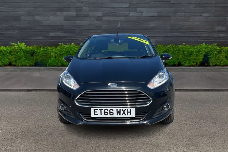 Ford Fiesta 1.0 Ecoboost Titanium ET66WXH Black #2