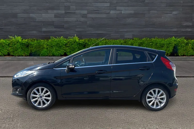 Ford Fiesta 1.0 Ecoboost Titanium ET66WXH Black #4