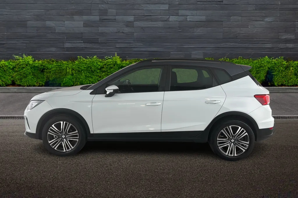 Seat Arona Hatchback 1.0 Tsi 110 Se Editi White #4