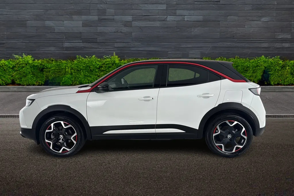 Vauxhall Mokka-e E Gs Line YO72JYG White #4