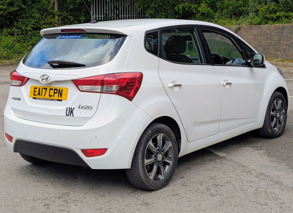 Hyundai Ix20 1.4 Blue Drive Se Euro 6 Ss EA17CPN White #3