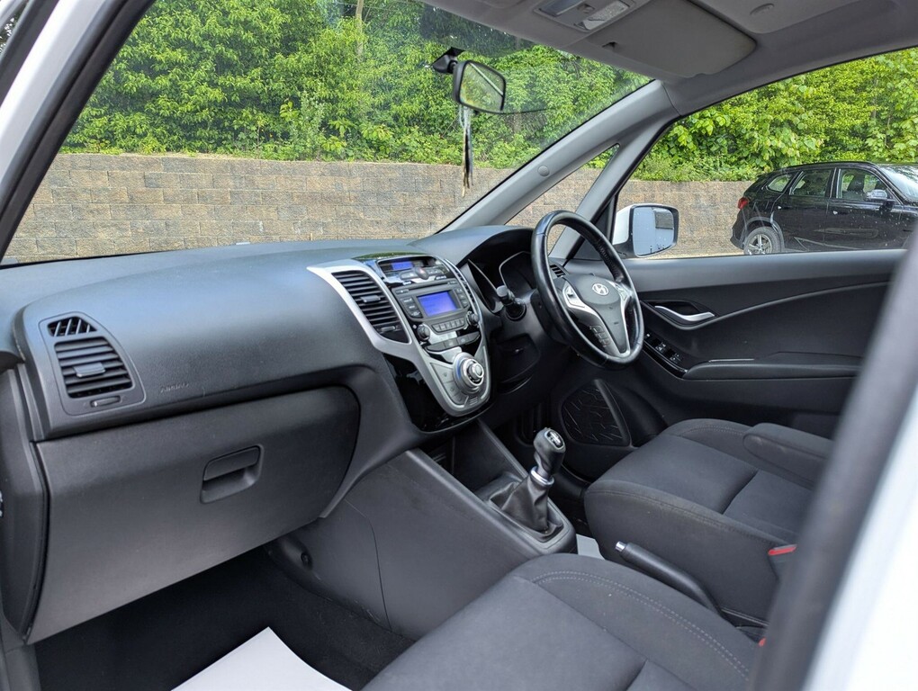 Hyundai Ix20 1.4 Blue Drive Se Euro 6 Ss EA17CPN White #6