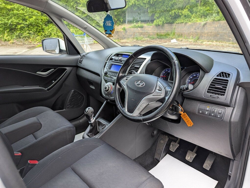 Hyundai Ix20 1.4 Blue Drive Se Euro 6 Ss EA17CPN White #5