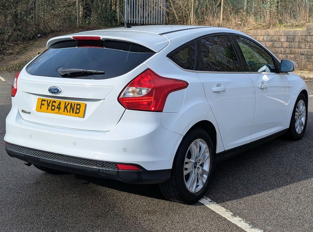 Ford Focus 1.6 Tdci Titanium Navigator Euro 5 Ss FY64KNB #3