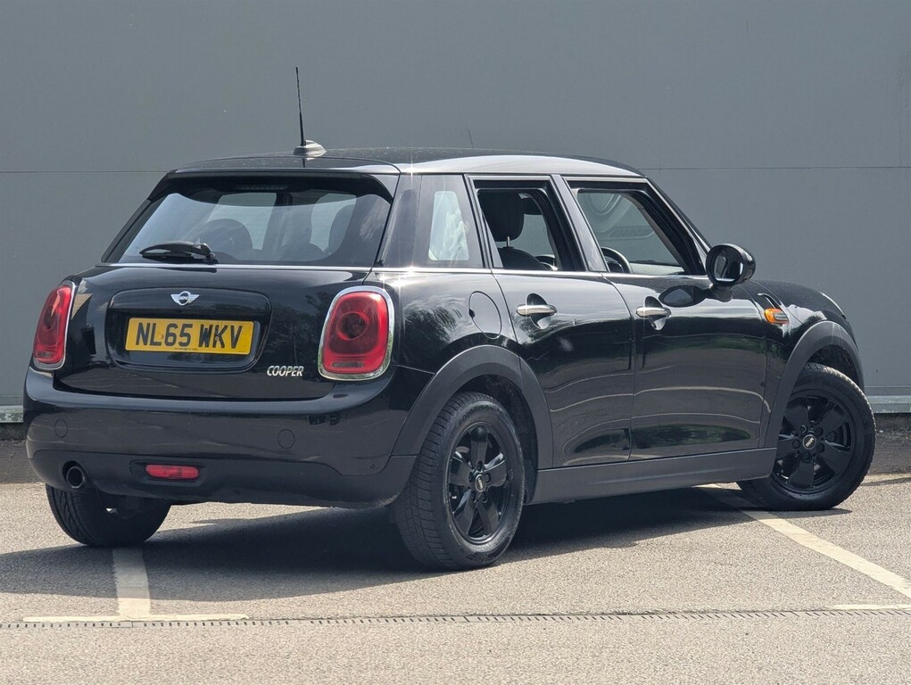 Mini Hatch 1.5 Cooper Euro 6 Ss NL65WKV #3