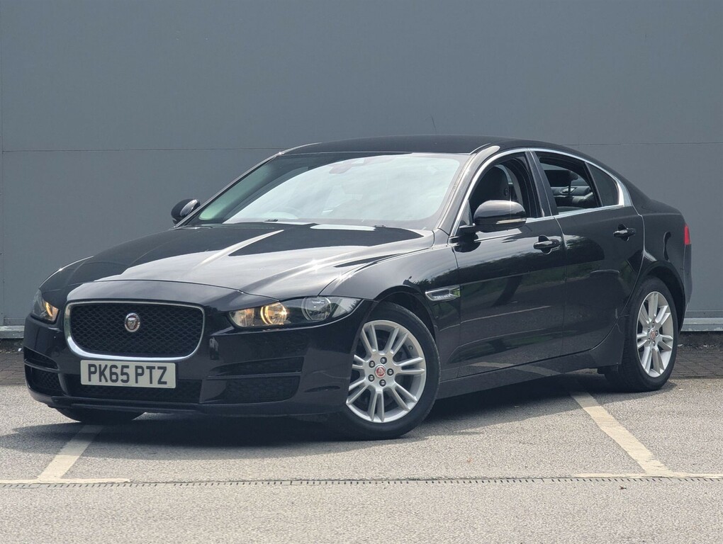Jaguar XE 2.0D Prestige Euro 6 Ss Black #4