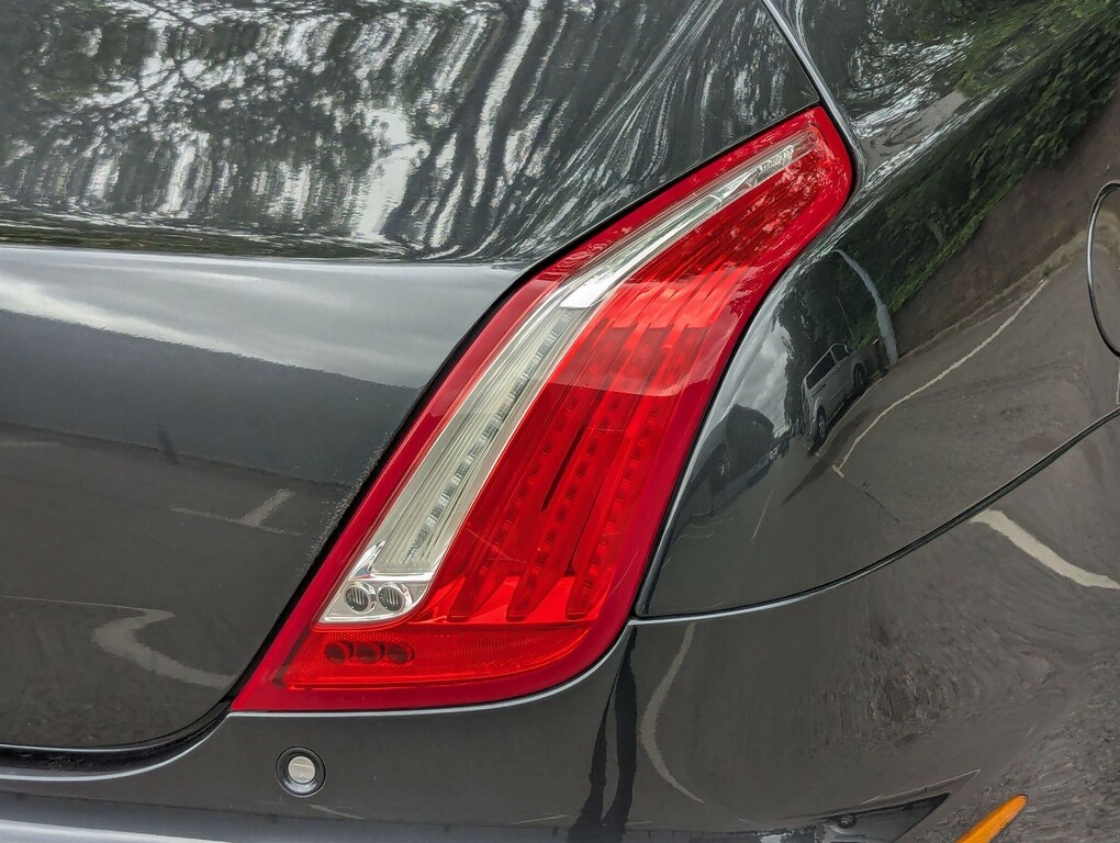 Jaguar XJ 3.0 D V6 Premium Luxury Swb 275 Bhp Gold #27