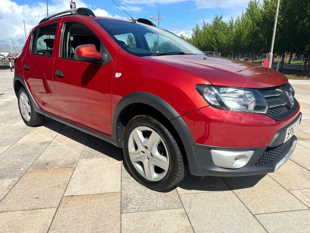 Dacia Sandero Stepway 0.9 Tce Laureate Euro 5 Red