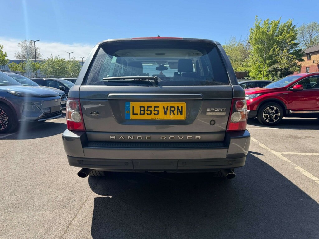 Land Rover Range Rover Sport Tdv6 Hse Black #5