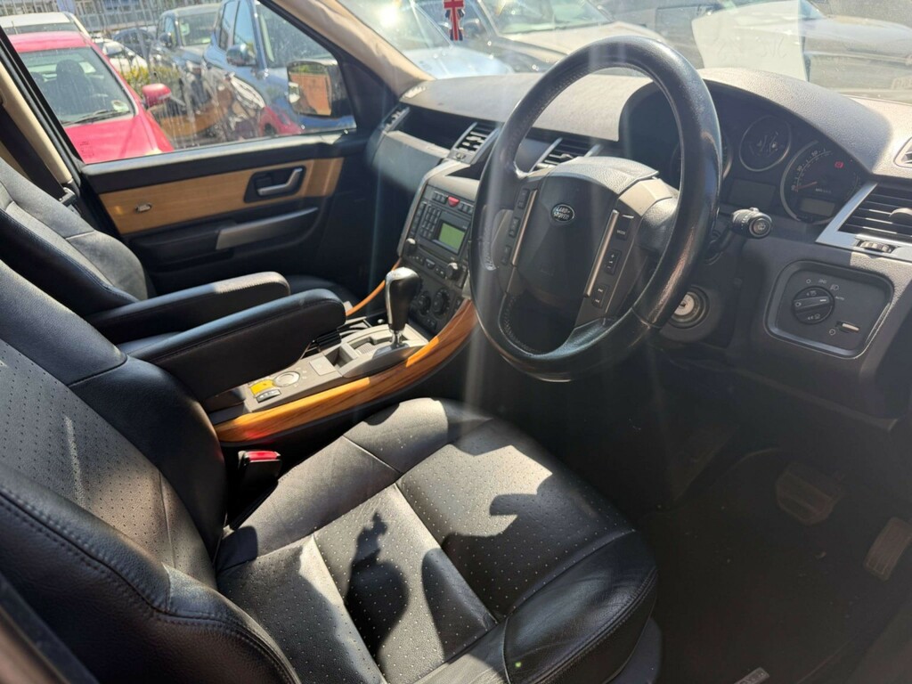 Land Rover Range Rover Sport Tdv6 Hse Black #7