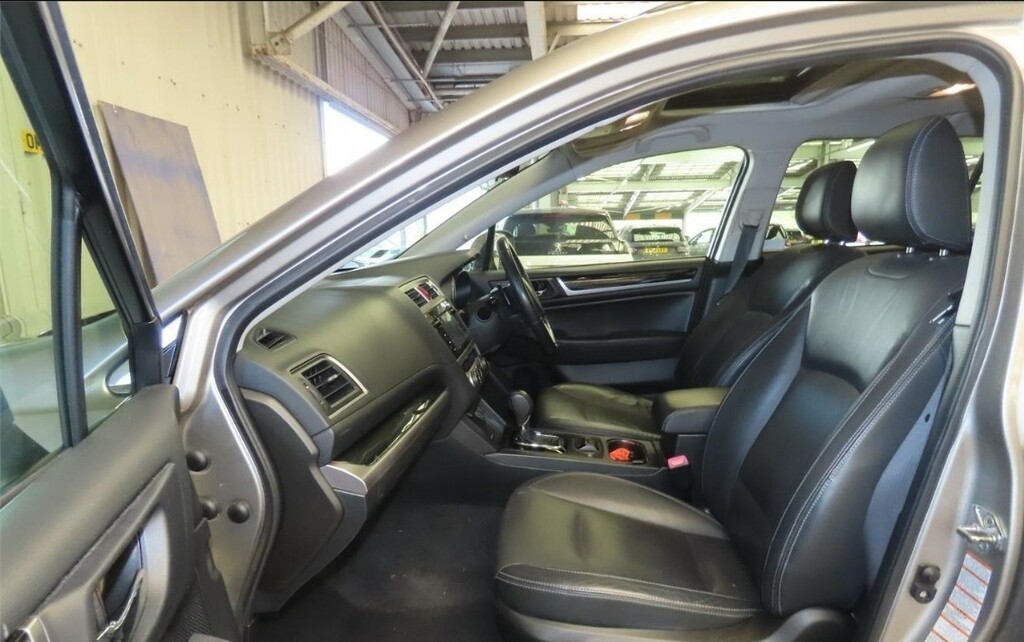 Subaru Outback 2.5L Se Silver #9