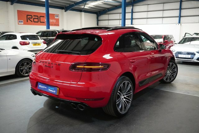 Porsche Macan Td V6 S Suv SV67HXU Red #4
