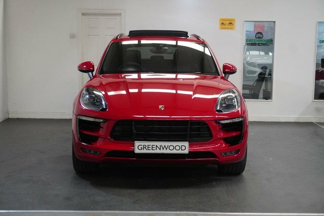 Porsche Macan Td V6 S Suv SV67HXU Red #2