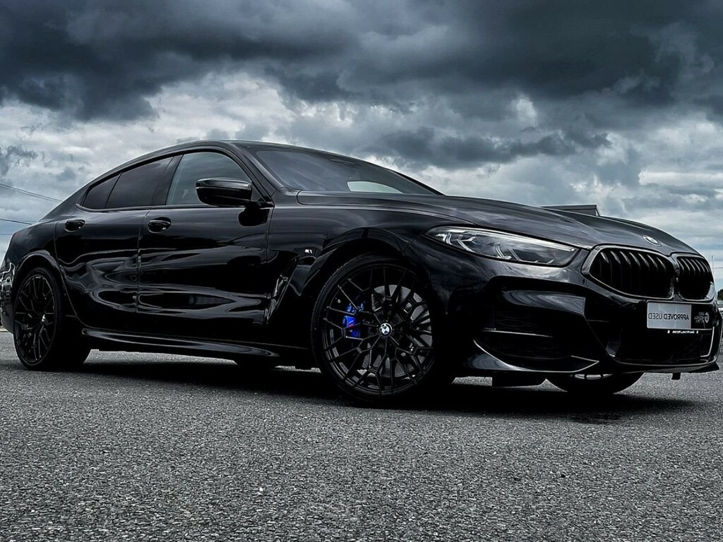 BMW 8 Series 840D Xdrive Blue