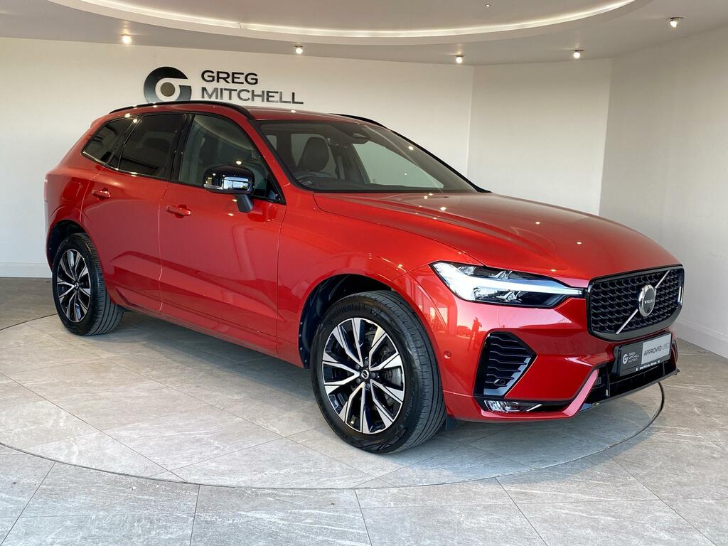 Volvo XC60 2.0 B4d Plus Dark Awd Geartronic Red