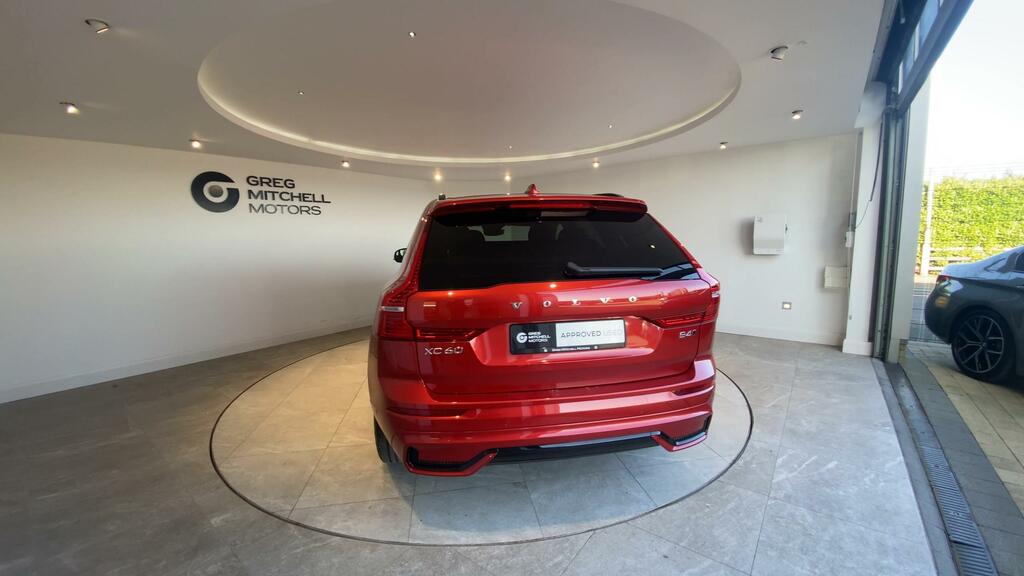 Volvo XC60 2.0 B4d Plus Dark Awd Geartronic OV23TMZ Red #6