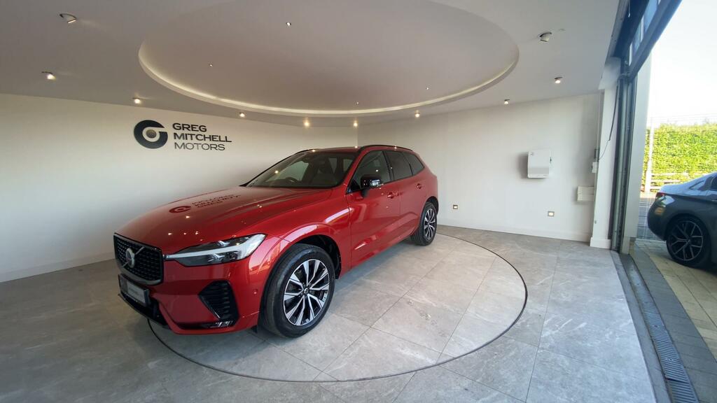 Volvo XC60 2.0 B4d Plus Dark Awd Geartronic OV23TMZ Red #3