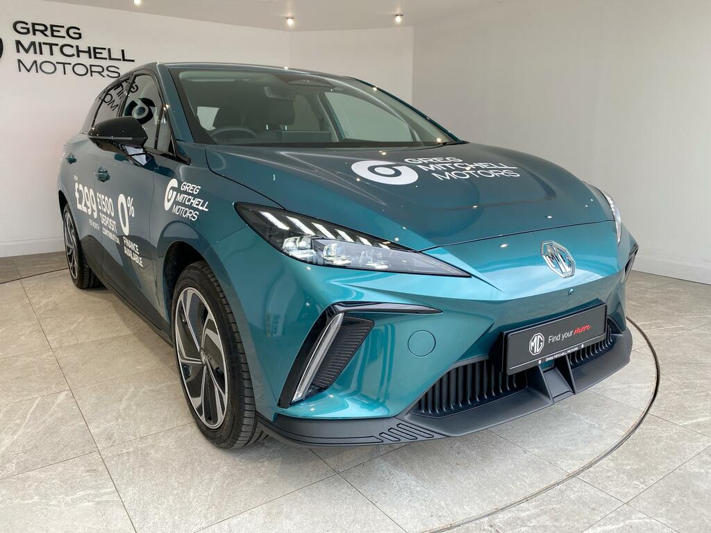 MG MG4 170Kw Premium Long Range 64Kwh CVZ5165 Green #3