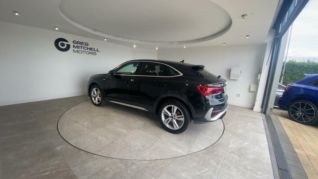 Audi Q3 45 Tfsi E S Line S Tronic Black #5