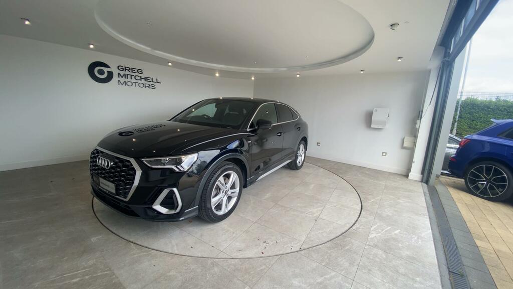 Audi Q3 45 Tfsi E S Line S Tronic Black #3