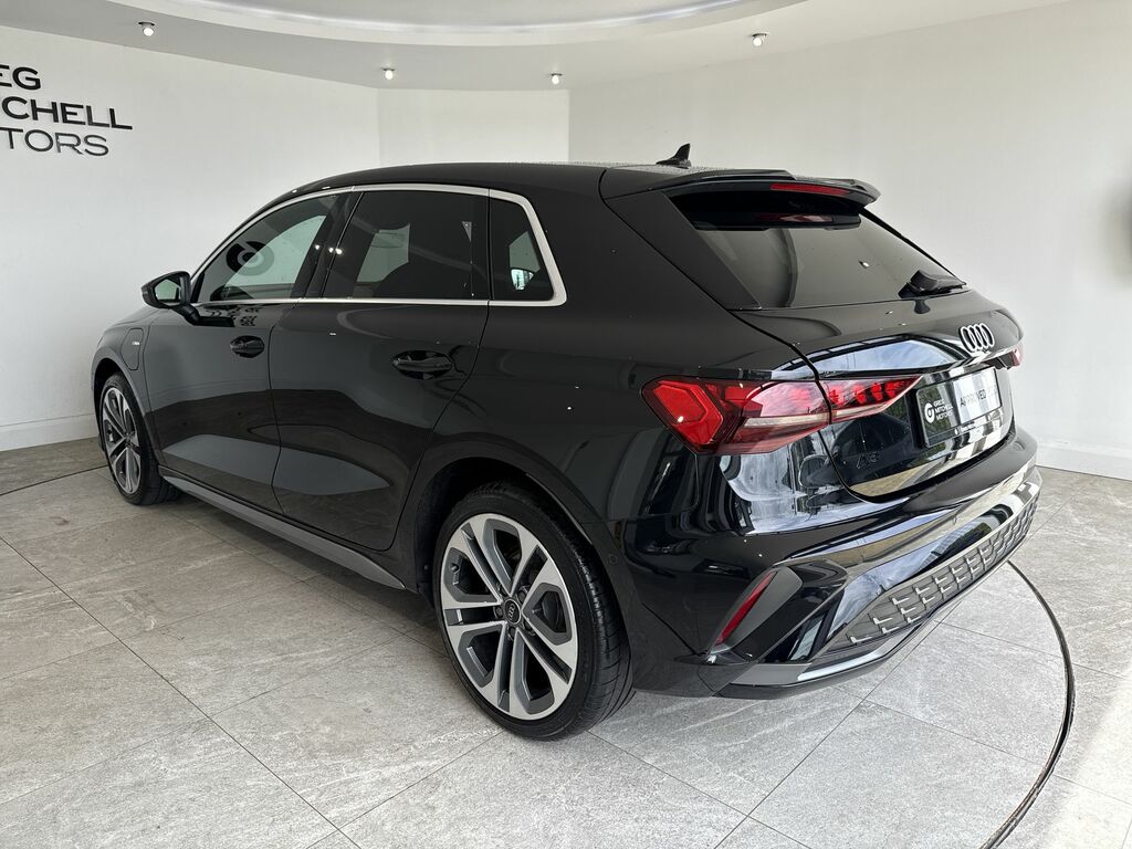 Audi A3 1.5 Tfsi E 204 S Line S Tronic LM75VGV Black #5