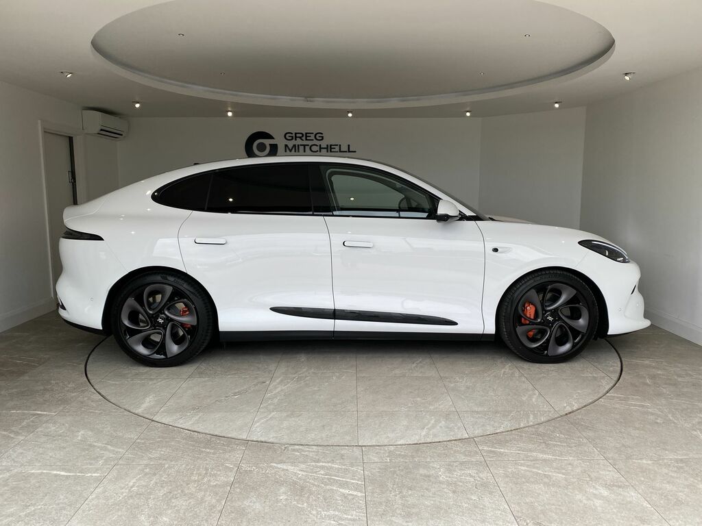 MG IM6 553Kw Launch Edition 100Kwh Awd White #4