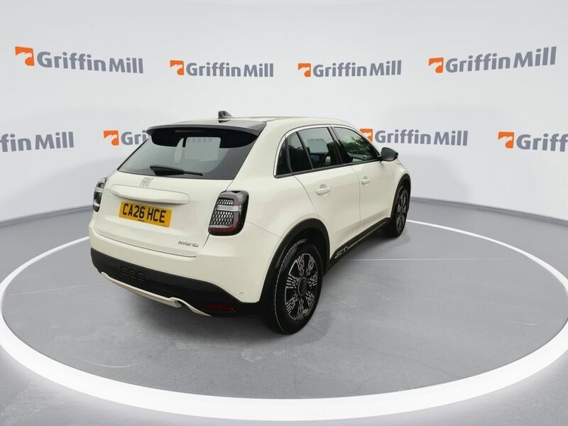 Fiat 600 1.2 Mhev Suv Hybrid E-dct Euro 6 Ss CA26HCE White #6
