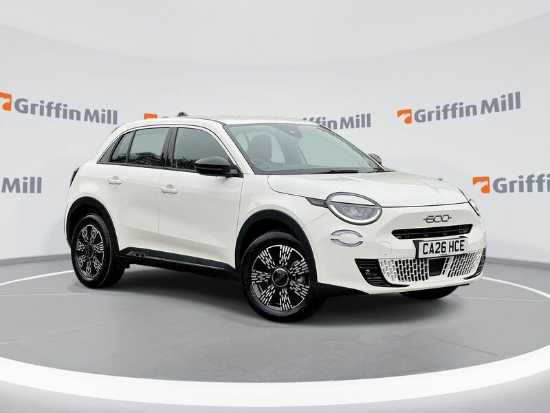 Fiat 600 1.2 Mhev Suv Hybrid E-dct Euro 6 Ss White