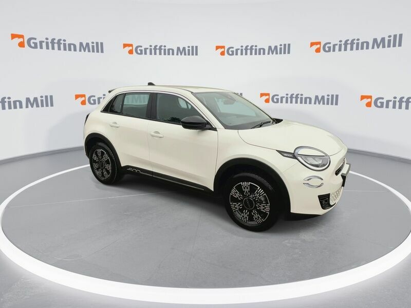 Fiat 600 1.2 Mhev Suv Hybrid E-dct Euro 6 Ss CA26HCE White #2