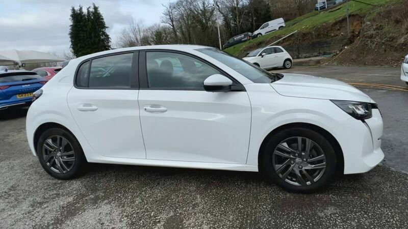 Peugeot 208 1.2 Puretech Active Premium Hatchback M BR21TMU White #2