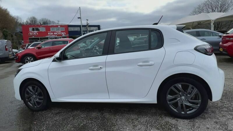 Peugeot 208 1.2 Puretech Active Premium Hatchback M BR21TMU White #6