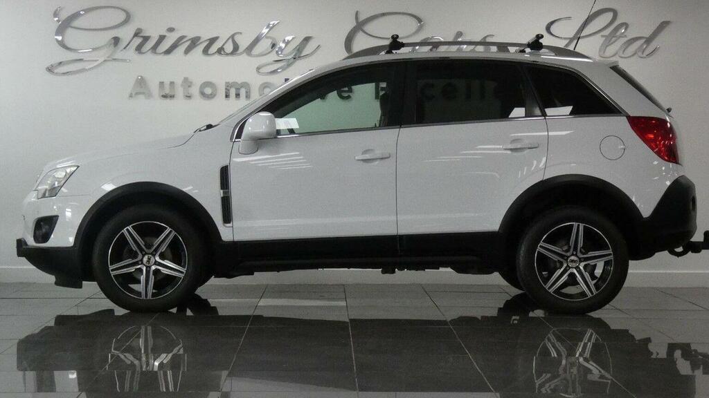 Vauxhall Antara Suv 2.2 Cdti Exclusiv 4Wd Euro 5 Ss 20136 SB62CMU White #2