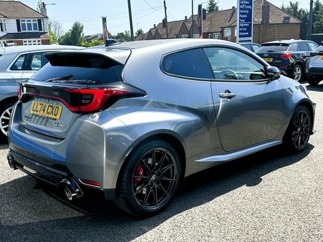 Toyota Yaris 2024 1.6T Gr Hatchback Dat8 Awd Euro 6 Grey #2