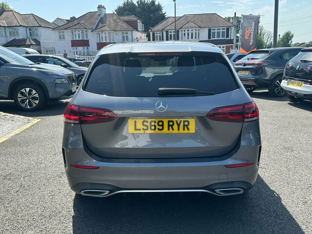 Mercedes-Benz B Class 2019 2.0 B220 Amg Line Premium Mpv 7G Grey #4