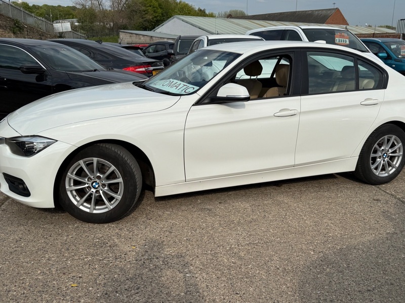 BMW 3 Series 320D Ed Plus KV66JYF White #2